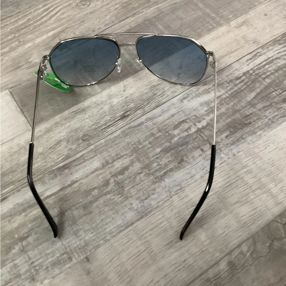 EGO EYEWEAR AVIATOR STYLE SUNGLASSES